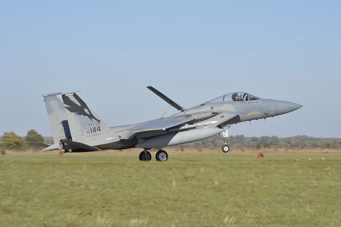 144th FW F15 landing