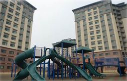 playground between 2 buildings