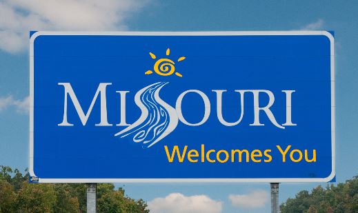 Missouri Welcomes You sign