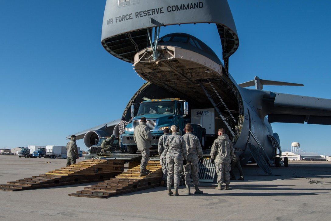 unloading a cargo aircraft